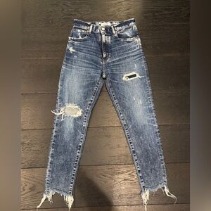 NWT MOUSSY Distressed Jeans - size 24 fits like 25/26